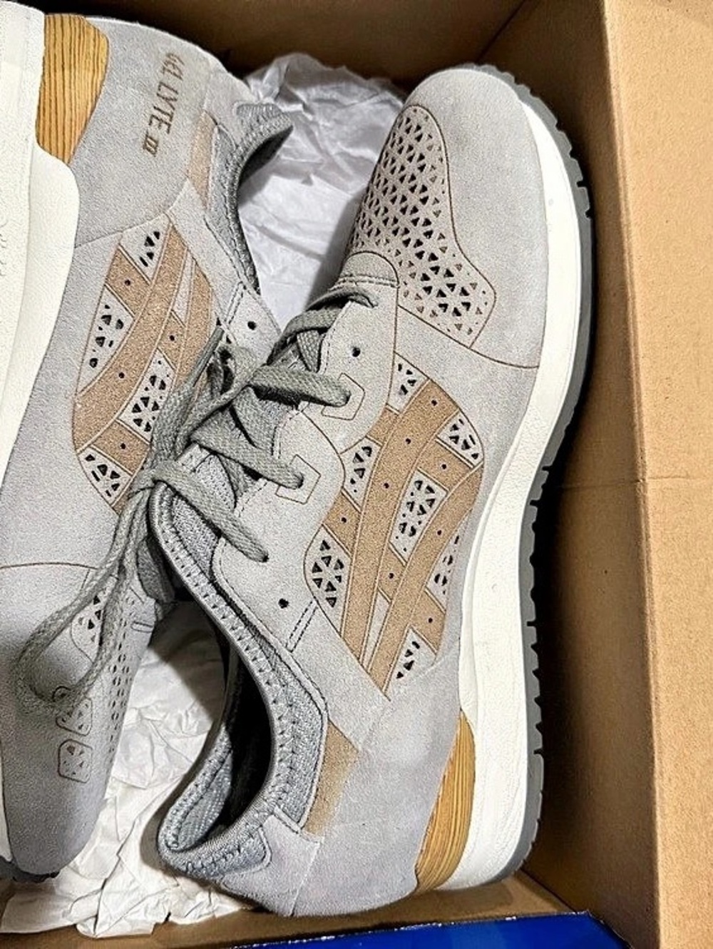 ASICS Gel-Lyte III Sneakers  US 9 men’s